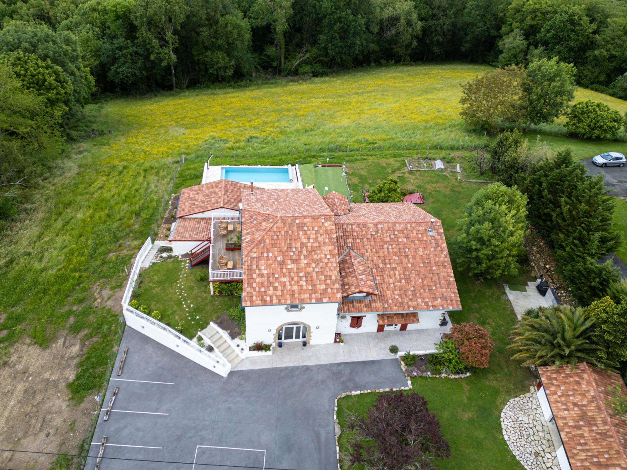 Bed & Breakfast Perbos 1556 La Bastide-Clairence エクステリア 写真